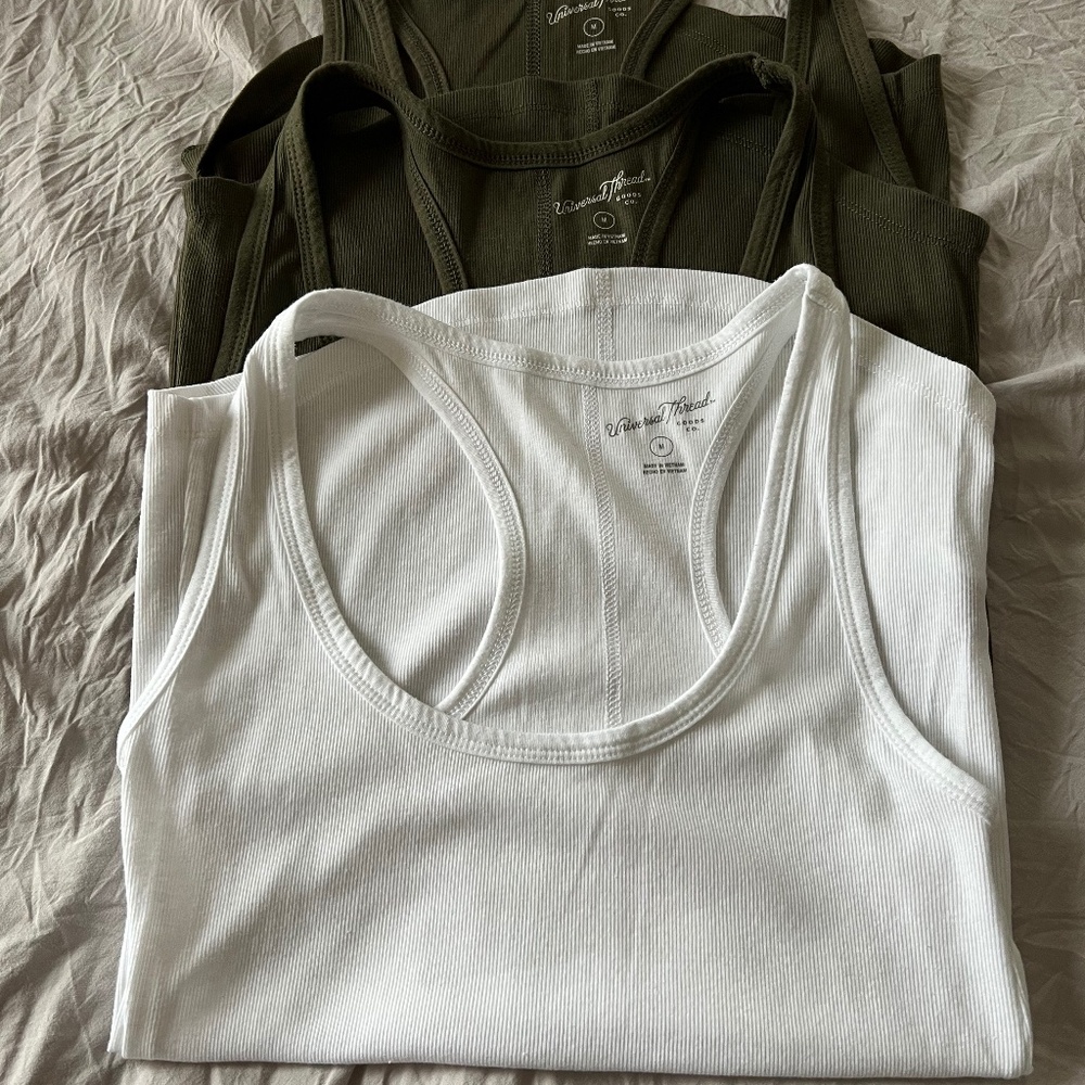 Universal Thread tanks